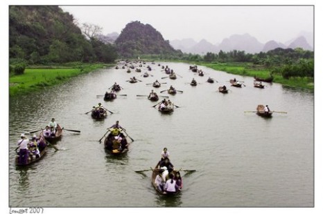 Tour du lịch Chùa Hương 1 Ngày Khởi Hành Từ Hà Nội